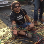 Eeksaurus Productions films phone charger cable riff in Sri Lanka for Samsung